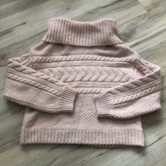 Pink Knit Oversized Turtleneck Sweater with Cable knit Details - Picture 6 of 8